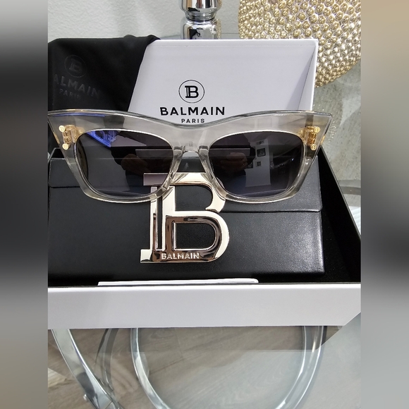 Balmain 55mm Cat Eye Sunglasses. - Picture 10 of 16